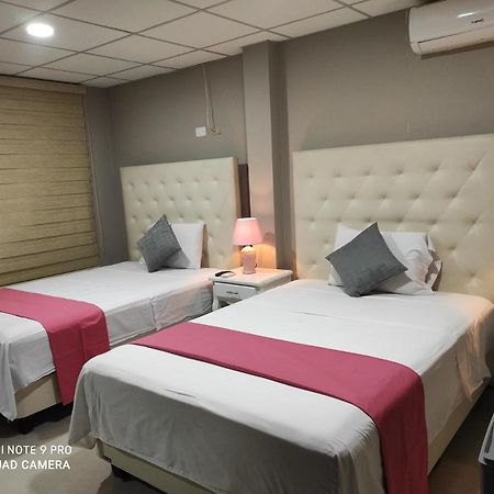 Royalinn 과야킬 외부 사진