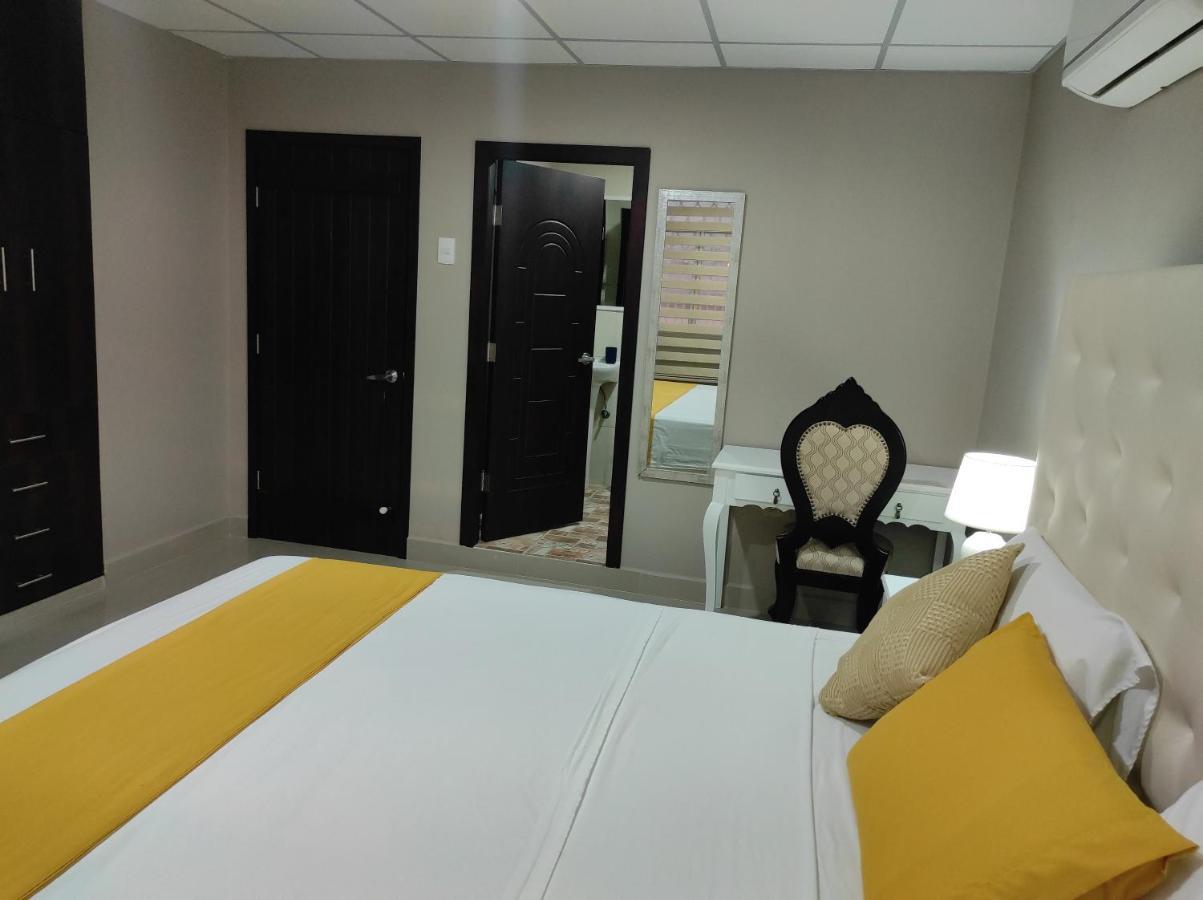 Royalinn 과야킬 외부 사진